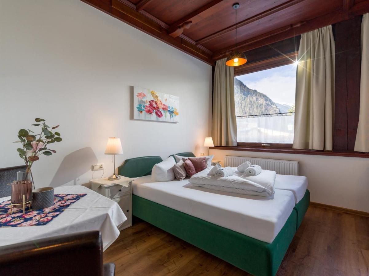 Gasthof Restaurant Waldcafe Mayrhofen Dış mekan fotoğraf