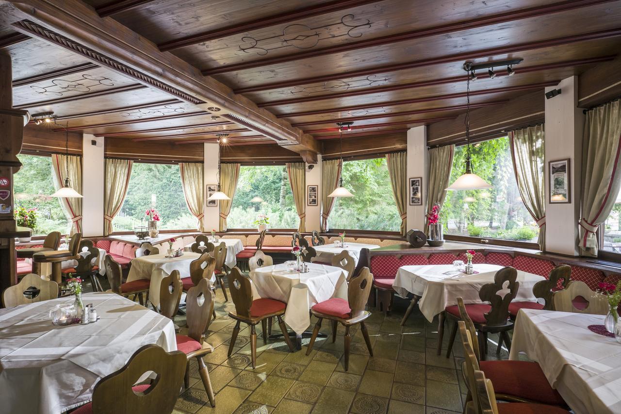 Gasthof Restaurant Waldcafe Mayrhofen Dış mekan fotoğraf
